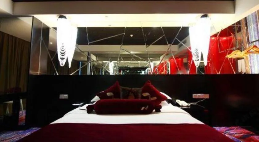 Bed in Grand Nest Hotel (Tang Jia Wan Beach)