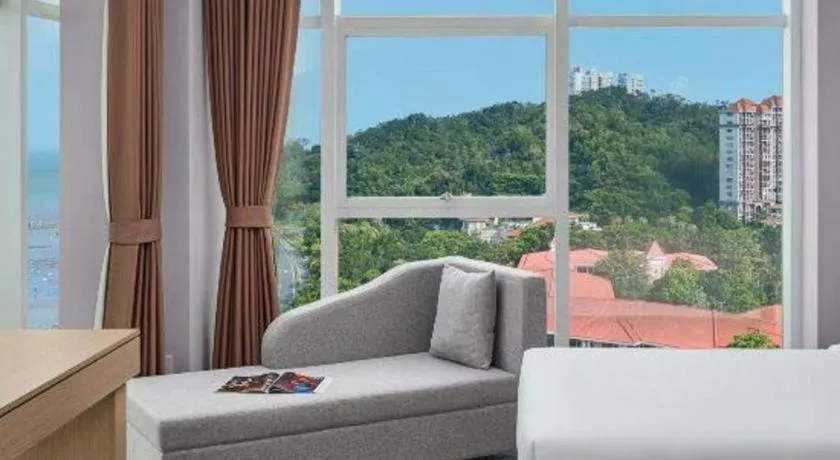 Grand Nest Hotel (Tang Jia Wan Beach)