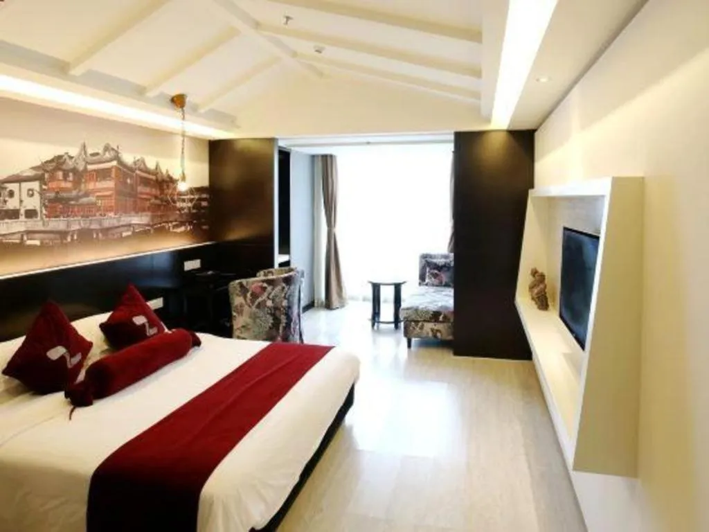 Bed in Grand Nest Hotel (Tang Jia Wan Beach)