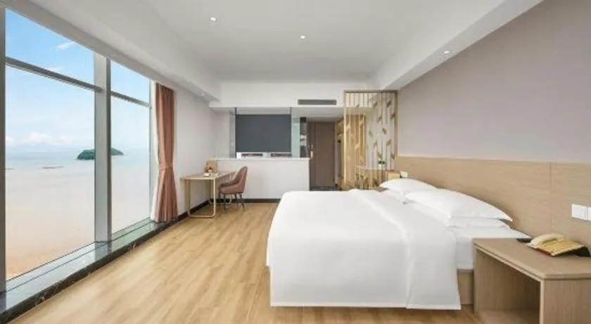 Bed in Grand Nest Hotel (Tang Jia Wan Beach)
