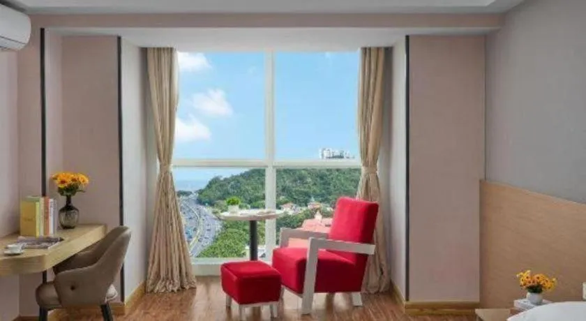 Grand Nest Hotel (Tang Jia Wan Beach)