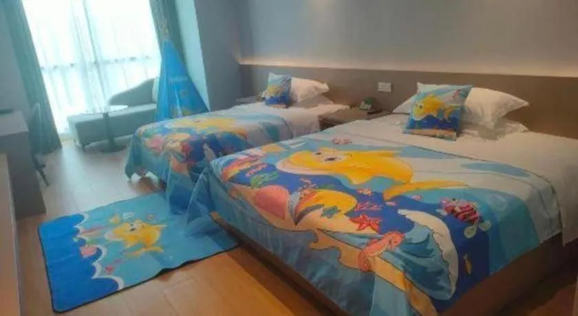 Bed in Grand Nest Hotel (Tang Jia Wan Beach)