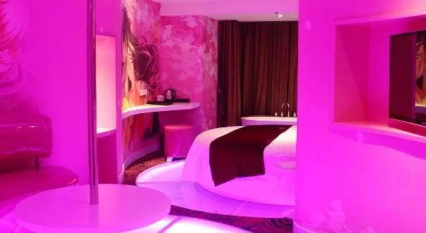 Bed in Grand Nest Hotel (Tang Jia Wan Beach)