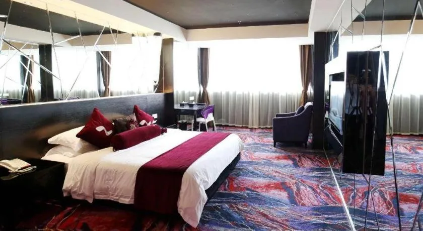 Bed in Grand Nest Hotel (Tang Jia Wan Beach)