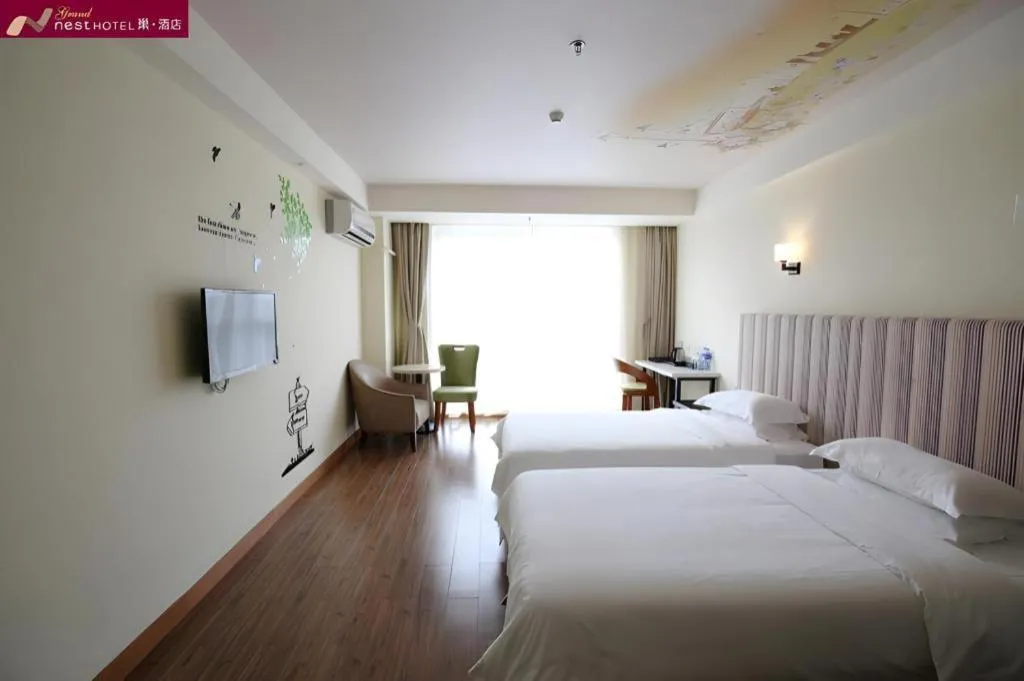Bed in Grand Nest Hotel (Tang Jia Wan Beach)
