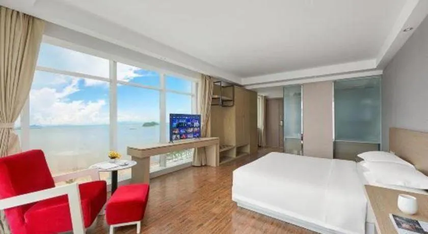 Bed in Grand Nest Hotel (Tang Jia Wan Beach)
