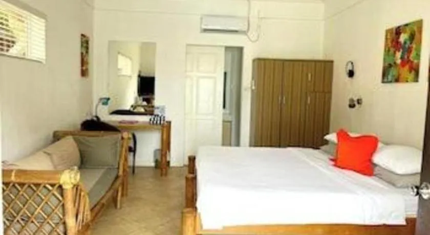 Bed in Coral Beach Club