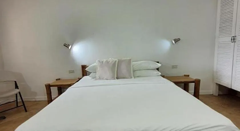 Bed in Coral Beach Club