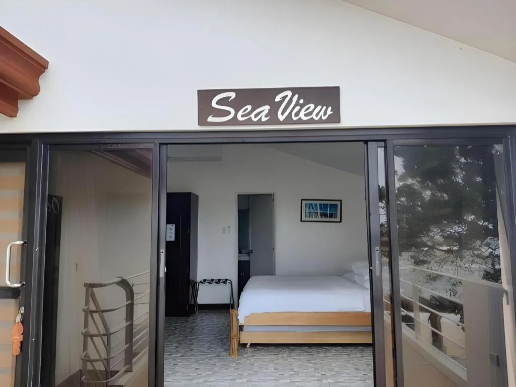 Bed in Coral Beach Club