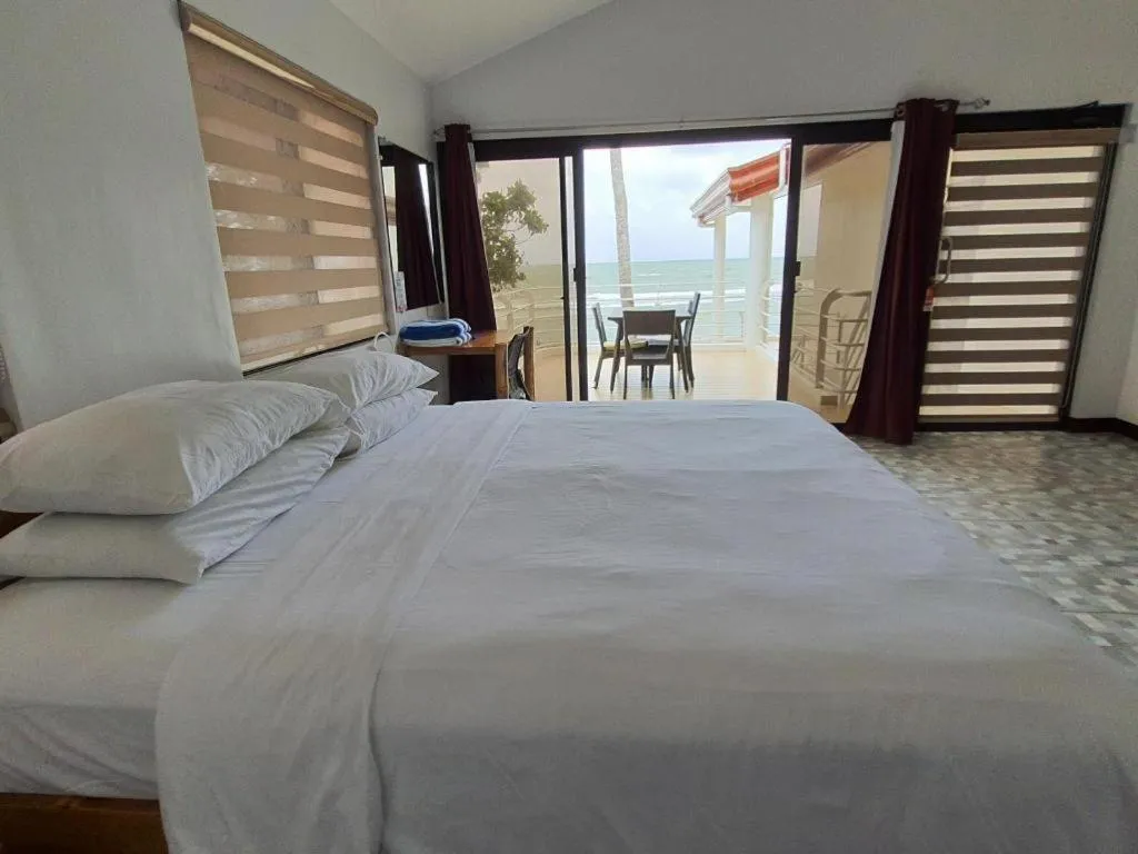Bed in Coral Beach Club