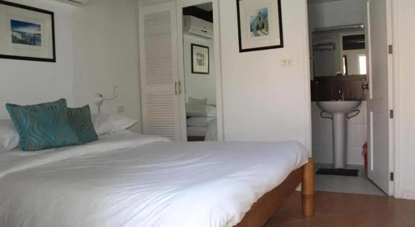 Bed in Coral Beach Club