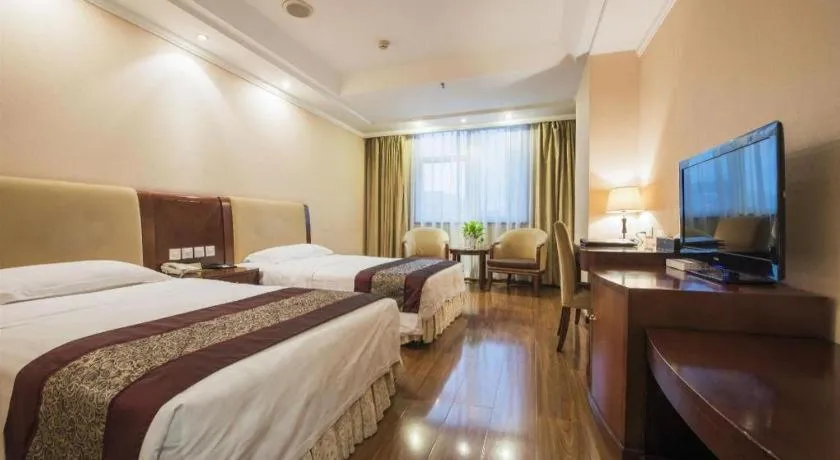 Bed in Chongqing Tianyou Hotel