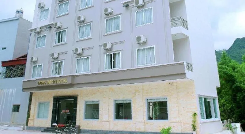Ngoc Bach Hotel