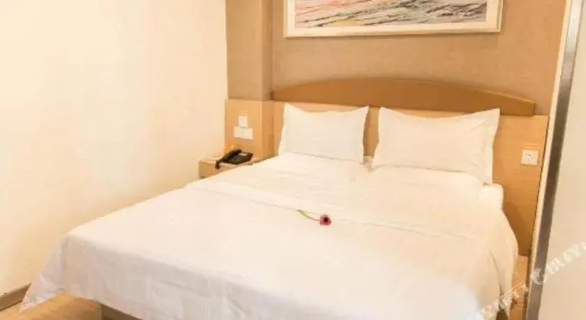 Bed in 7 Days Inn Chongqing Nanping Wanda Plaza Exhibition Center Bed in 7 Days Inn Chongqing Nanping Wanda Plaza Exhibition Center