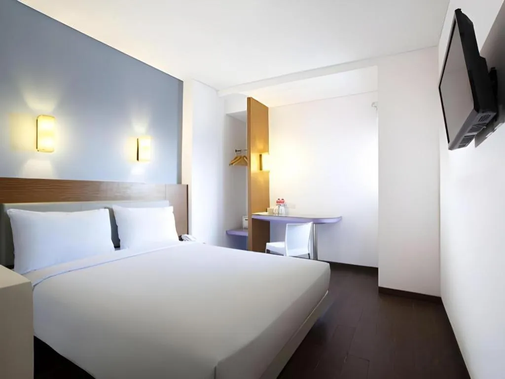 Bed in Amaris Hotel Pasar Baru