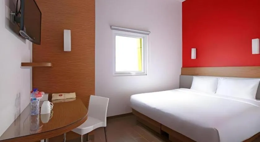 Bed in Amaris Hotel Pasar Baru