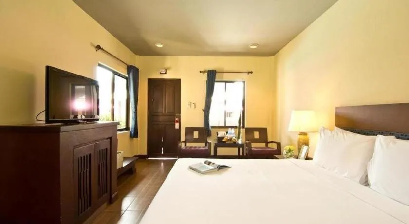 Bed in Rose Bay Resort