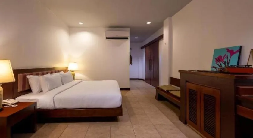 Bed in Rose Bay Resort