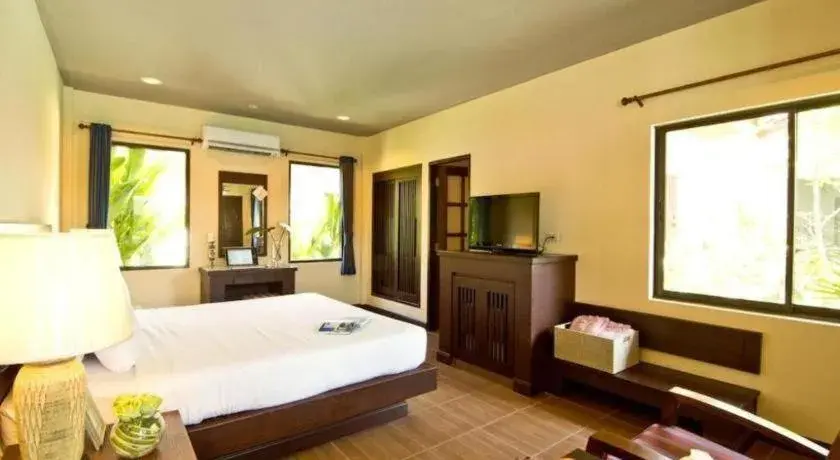 Bed in Rose Bay Resort Bed in Rose Bay Resort