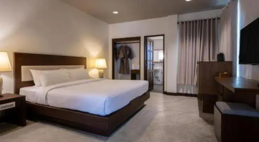 Bed in Rose Bay Resort Bed in Rose Bay Resort