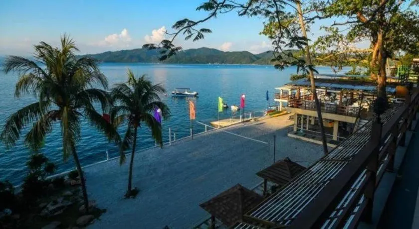 Anilao Awari Bay Resort