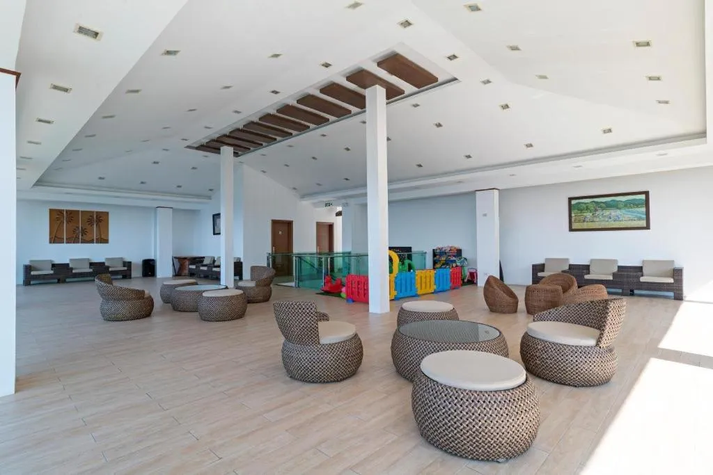 Anilao Awari Bay Resort