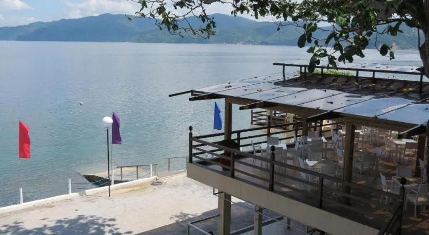 Anilao Awari Bay Resort