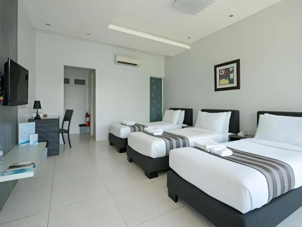 Bed in Anilao Awari Bay Resort