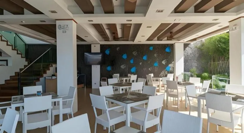 Anilao Awari Bay Resort