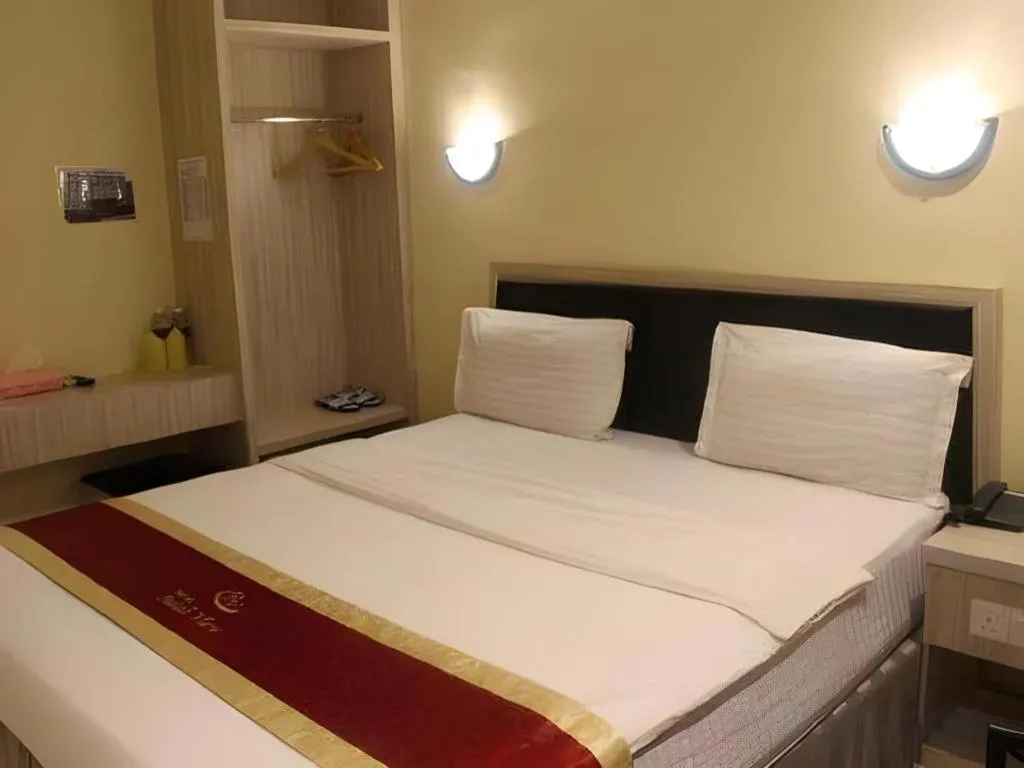 Bed in Balai View Hotel