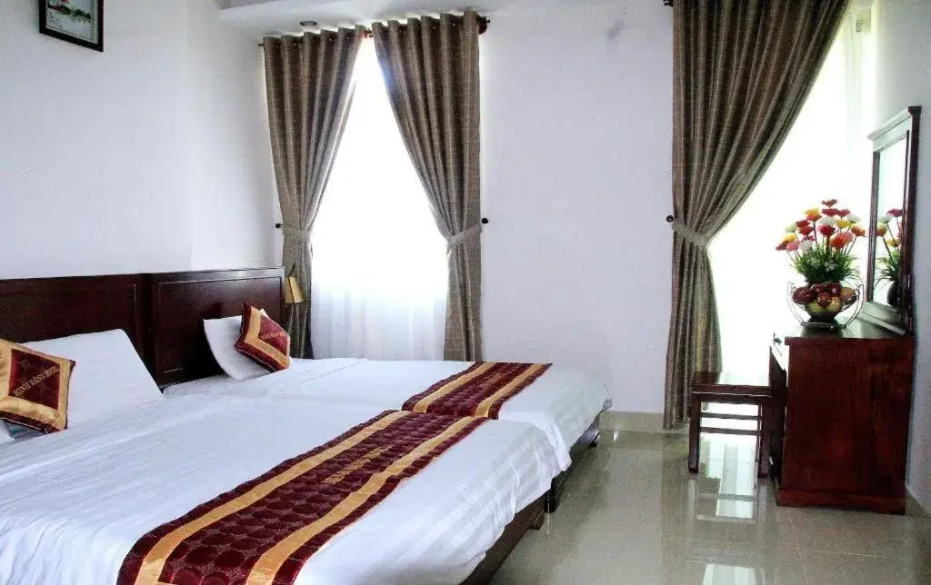 Bed in Minh Dang Hotel Bed in Minh Dang Hotel