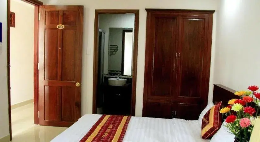 Bed in Minh Dang Hotel Bed in Minh Dang Hotel