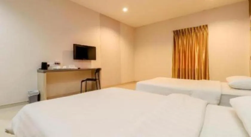 Bed in Lovina Inn Hotel Batam
