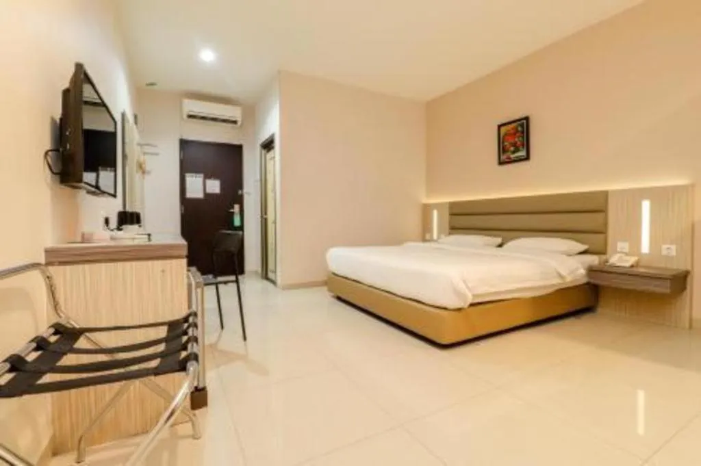 Bed in Lovina Inn Hotel Batam