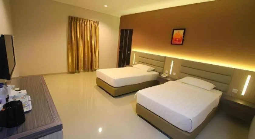 Bed in Lovina Inn Hotel Batam