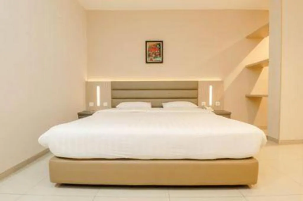 Bed in Lovina Inn Hotel Batam