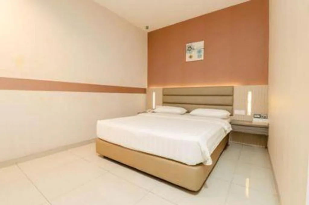 Bed in Lovina Inn Hotel Batam