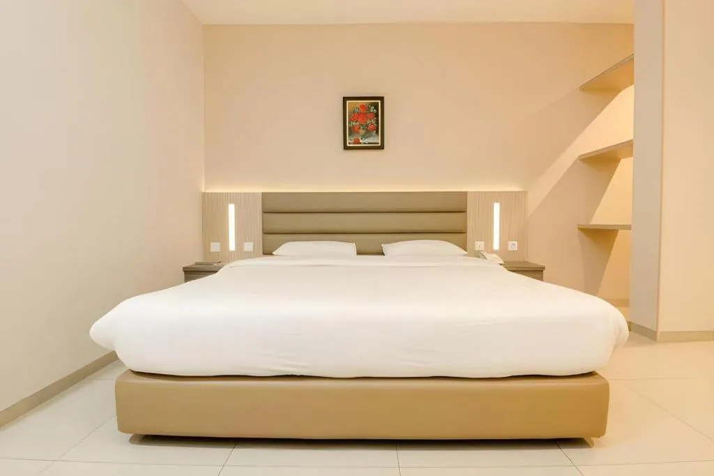 Bed in Lovina Inn Hotel Batam