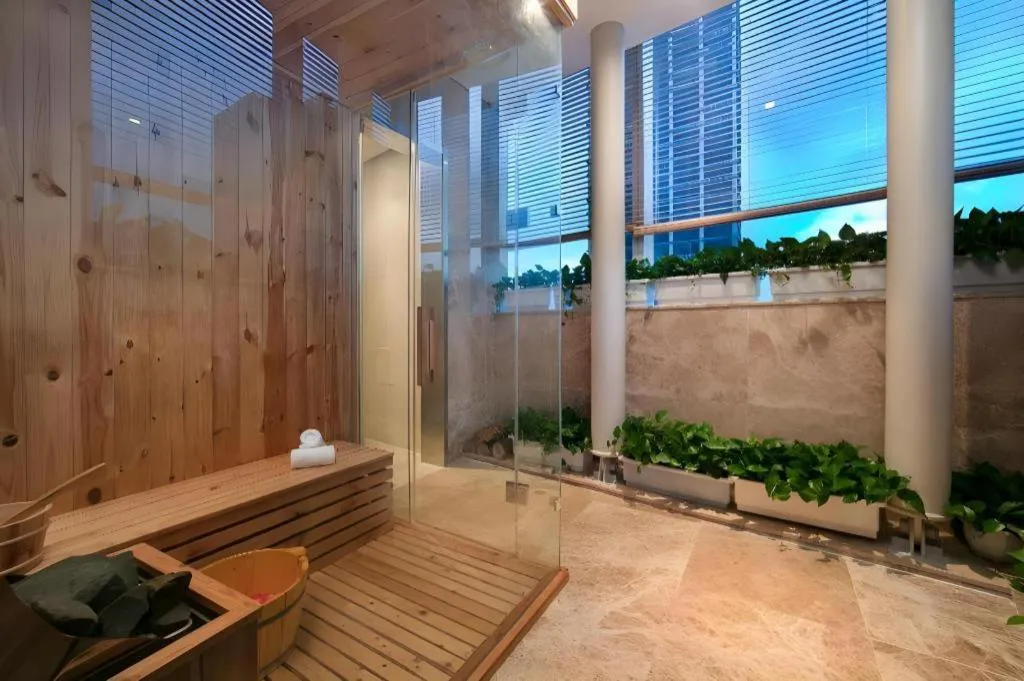 Calidas Landmark72 Royal Residence Hanoi