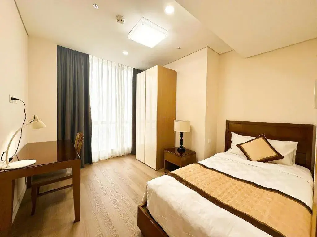 Bed in Calidas Landmark72 Royal Residence Hanoi Bed in Calidas Landmark72 Royal Residence Hanoi