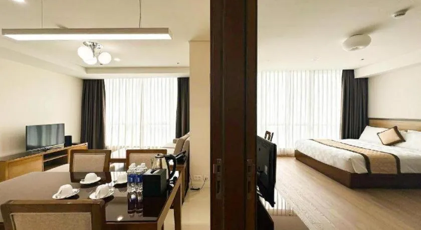 Bed in Calidas Landmark72 Royal Residence Hanoi