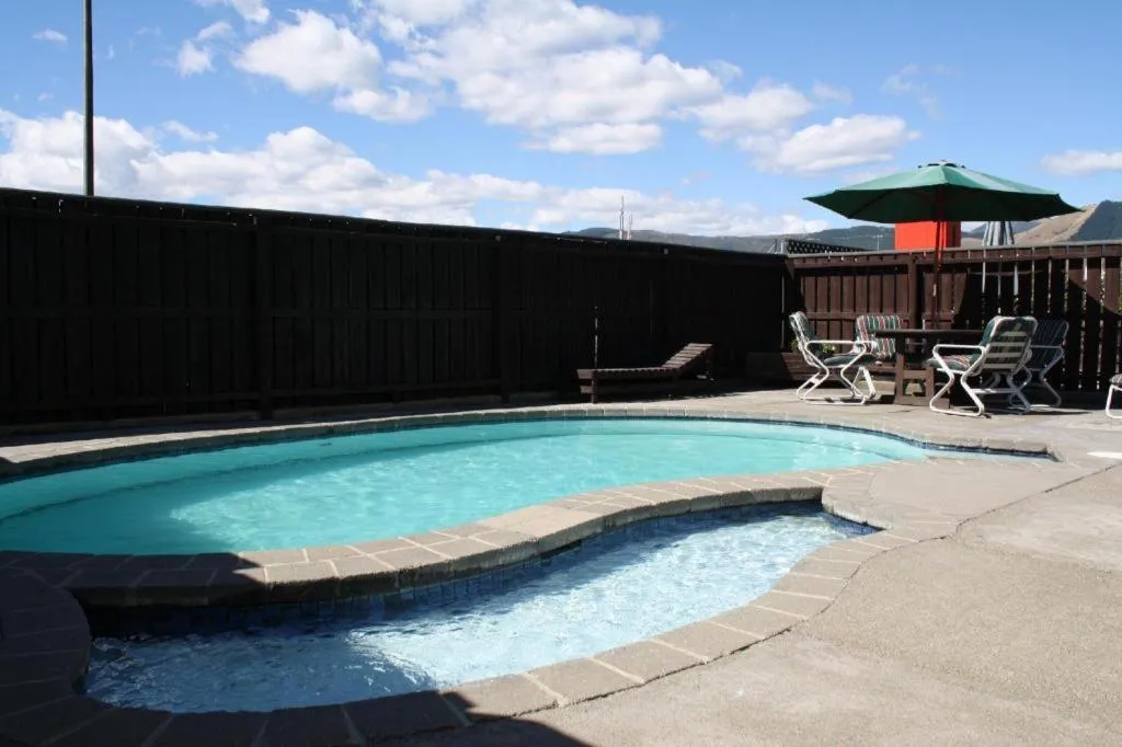 Oxford Court Motel