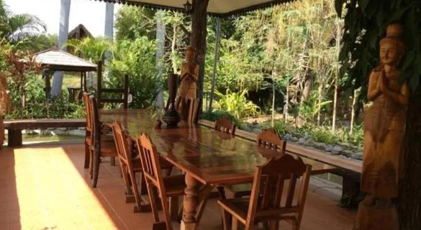 Himawari Restaurant and Cottage