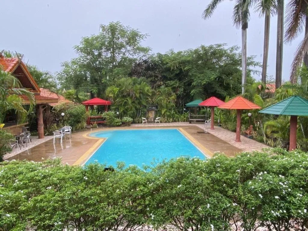 Himawari Restaurant and Cottage