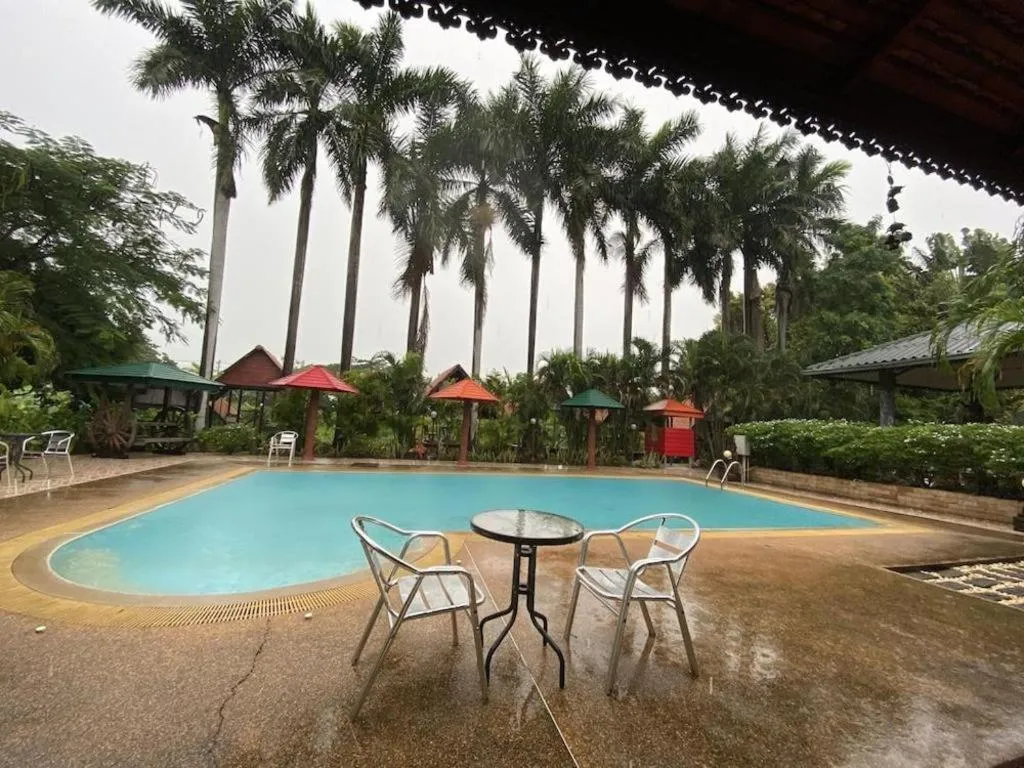 Himawari Restaurant and Cottage