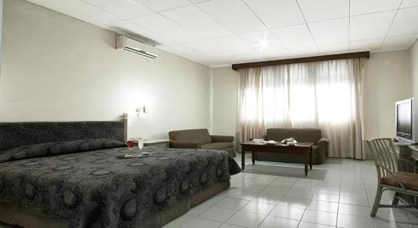 Bed in Hotel Griyadi Kusuma Sahid