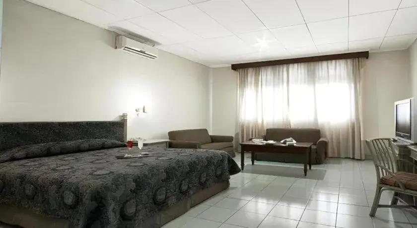 Bed in Hotel Griyadi Kusuma Sahid Bed in Hotel Griyadi Kusuma Sahid