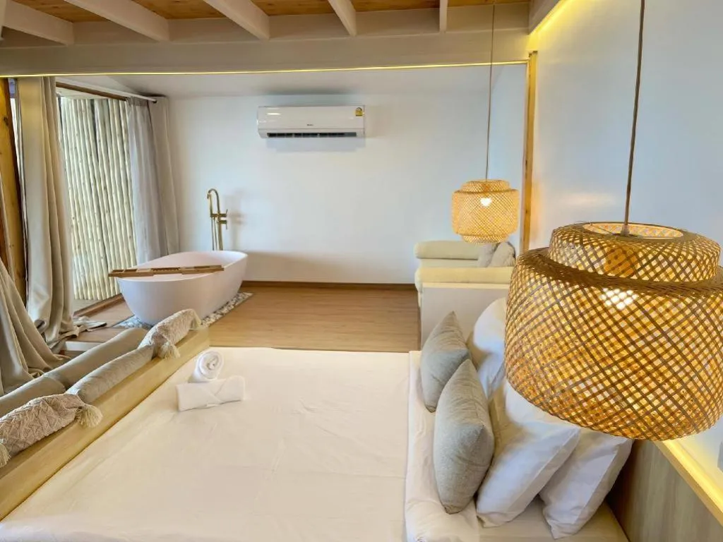 Bed in Tonsak Resort