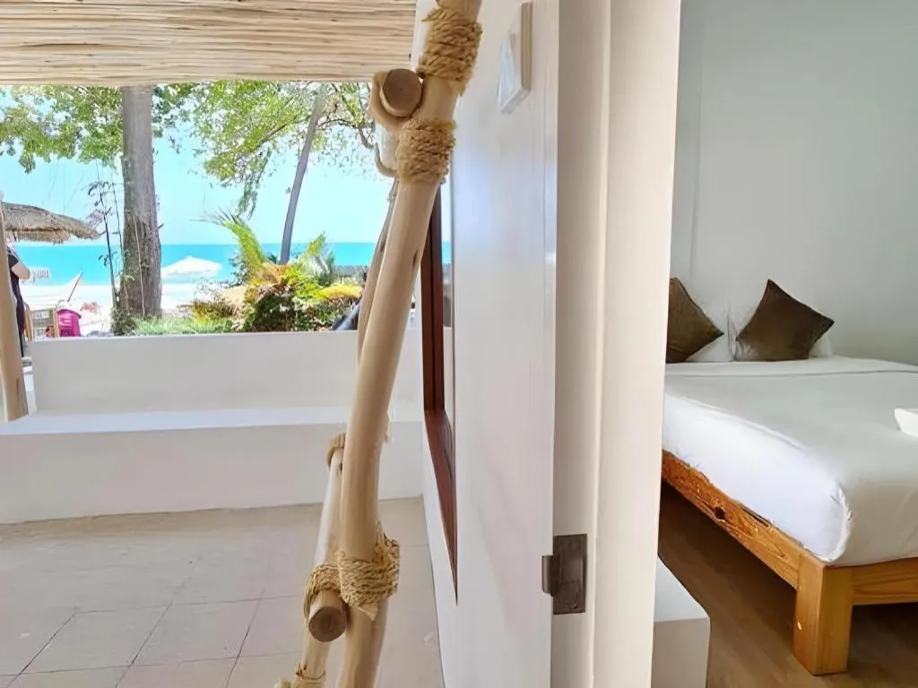 Bed in Tonsak Resort