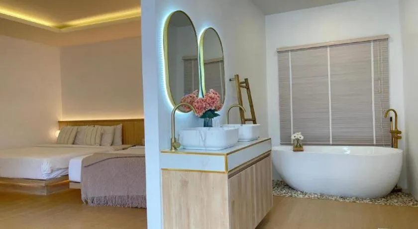 Bed in Tonsak Resort